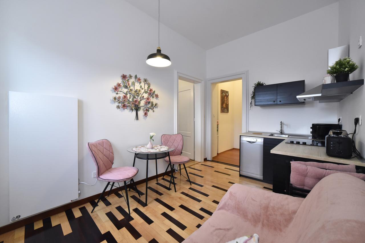 זאגרב Favourite Apartments מראה חיצוני תמונה